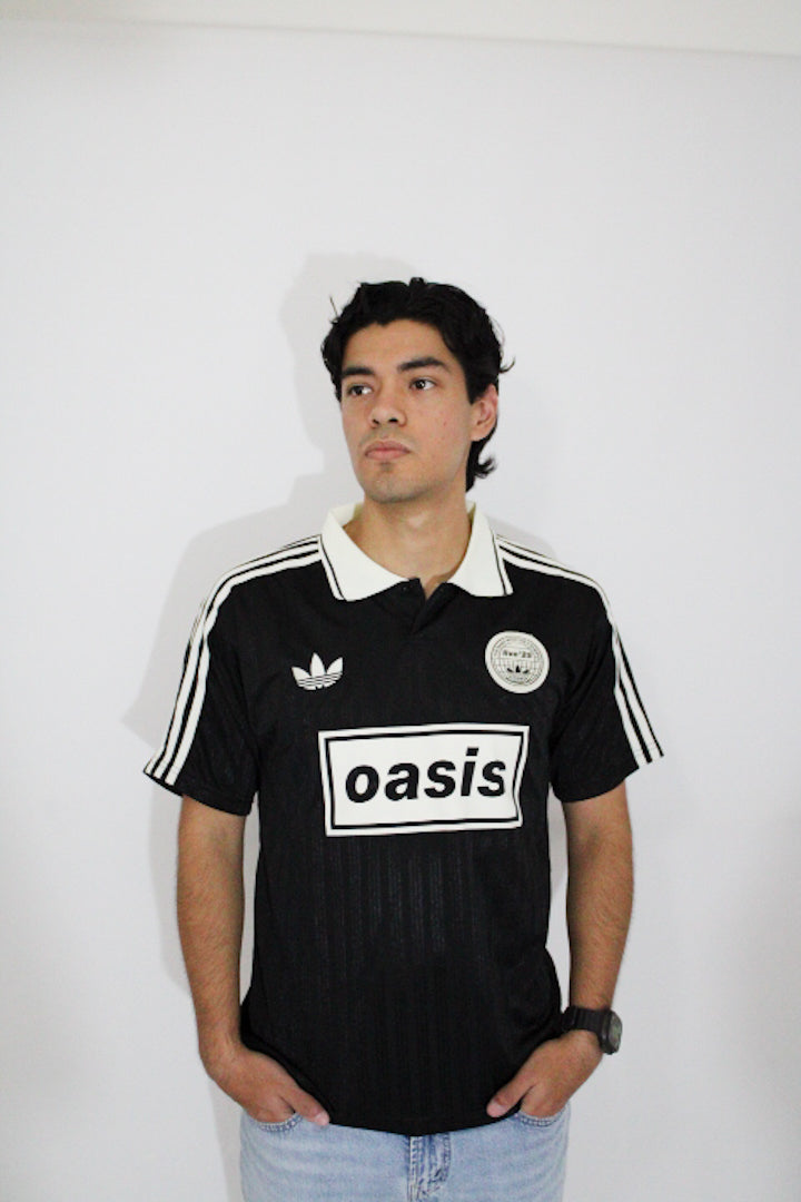 Oasis x Adidas 25'